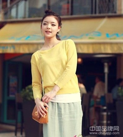 百变连衣裙搭配瞬变性感妩媚小精灵