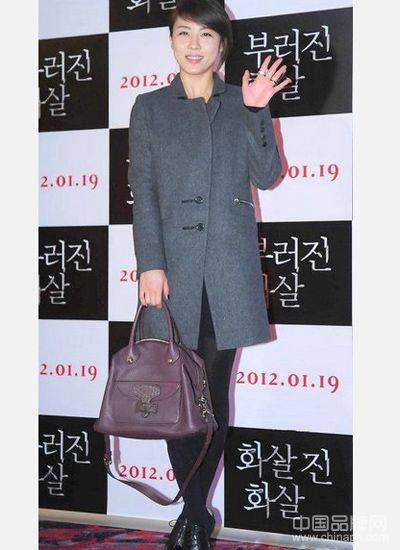 韩国女星冬季流行大衣搭配 化身时尚风向标(图4)
