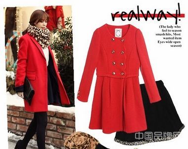正红色廓形外套+黑色质感小伞裙+简约复古高跟鞋