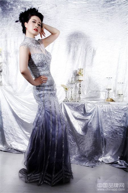 芙蓉姐姐僵尸新娘透视婚纱 红唇妖媚滴血