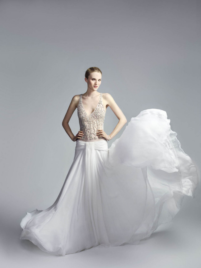 Net-a-Porter联手时尚品牌推出联乘婚纱系列