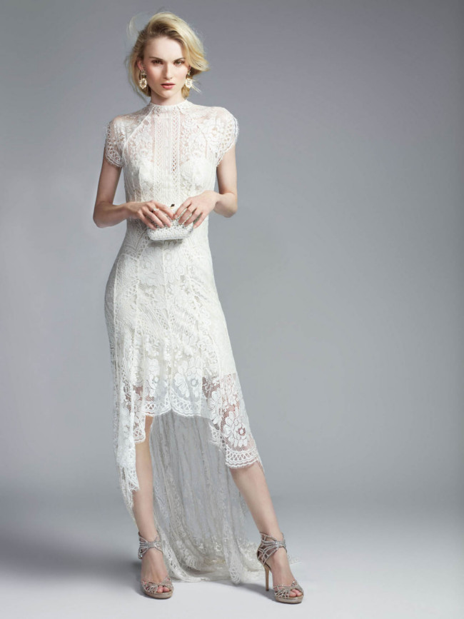 Net-a-Porter联手时尚品牌推出联乘婚纱系列
