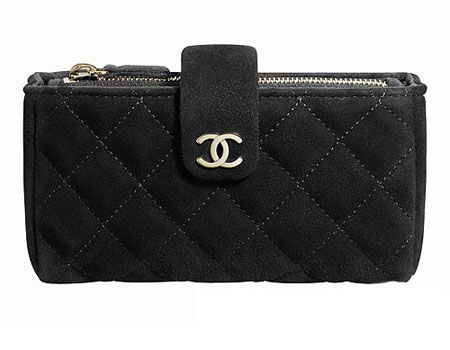 Chanel 母亲节特别呈献多功能手拿包