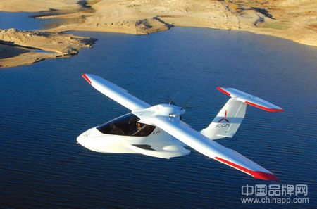 ICON飞机和西锐飞机合作生产ICON A5两栖运动飞机