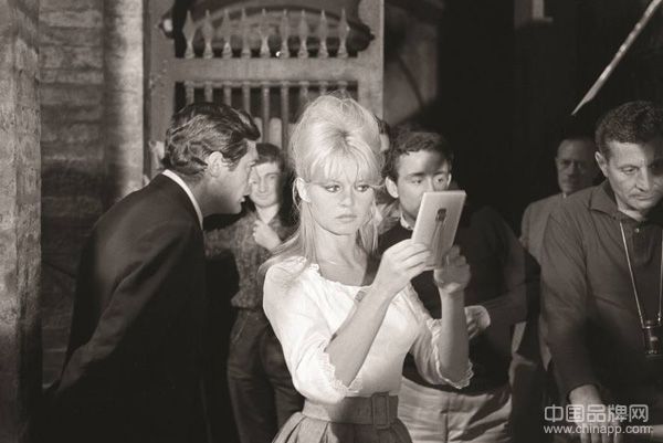 索菲特奢华酒店集团呈献Brigitte Bardot 摄影展