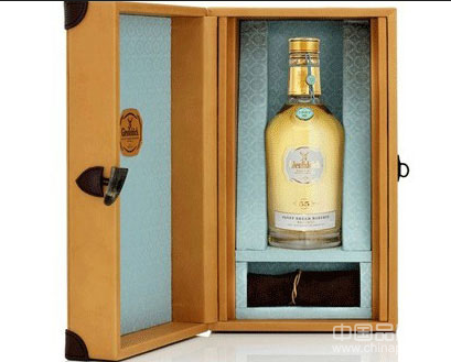 55年格兰菲迪珍藏威士忌拍出94,000美金