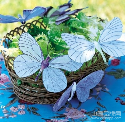 蓝色花朵图案靠包