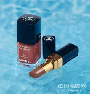 Chanel 唇膏推出以剧院后台为灵感4种绝美色调