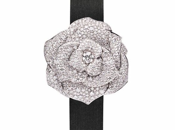 Piaget（伯爵）珠宝璀璨圣诞 如梦般的剔透雪花 