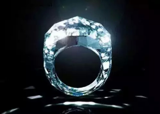 土豪们看过来 世界第一枚全钻戒指开4.4亿天价3