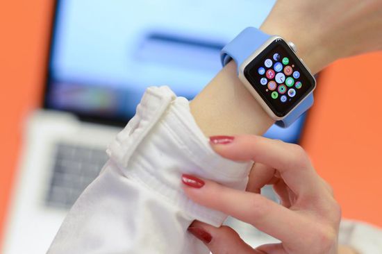 揭秘 Apple Watch 2：沿袭原先设计 电池会被变大1