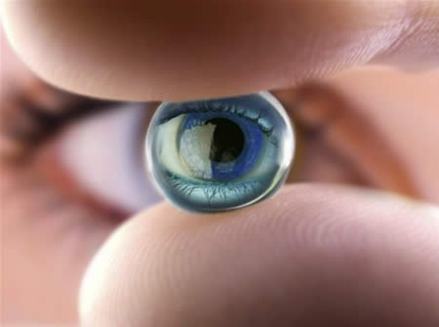 日本推智能隐形眼镜：可辅助治疗青光眼1