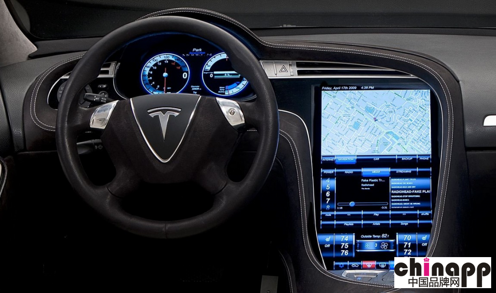 见证奇迹 Tesla将于8月推无人驾驶1