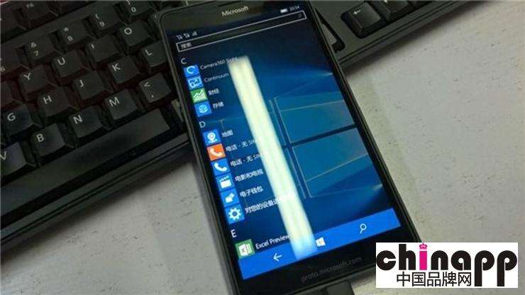 微软Windows 10 Mobile 旗舰真机曝光1