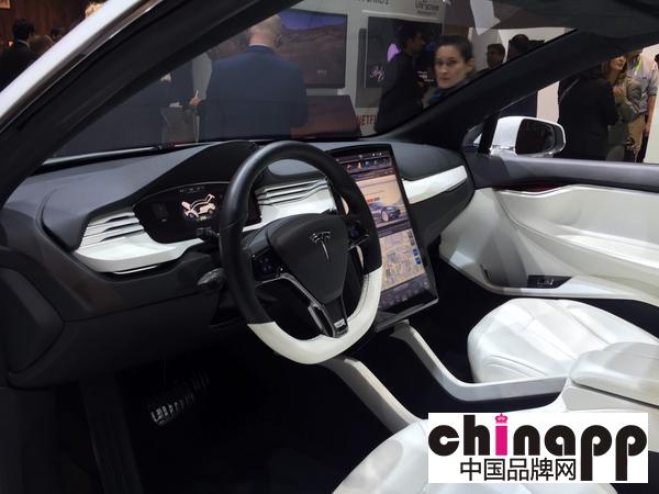 特斯拉确认，全电动Model X SUV九月发布2