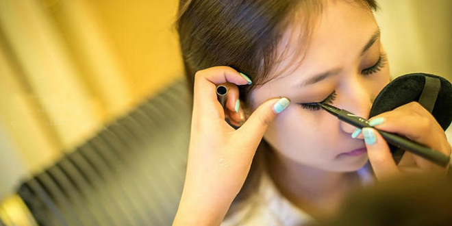 新娘跟妆注意事项 选择最适合的跟妆师