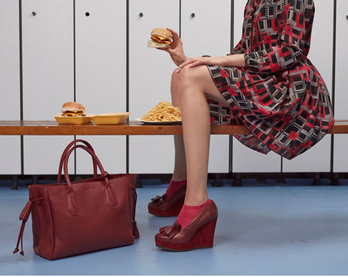 Longchamp品牌全新秋冬鞋履和成衣系列的微电影2