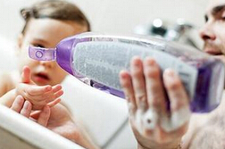 婴儿洗发水