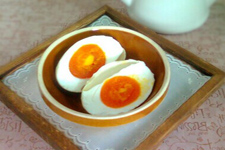 家常腌咸鸭蛋的方法
