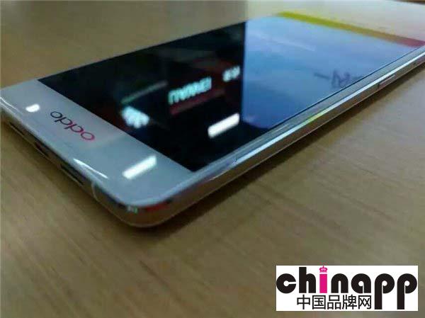 OPPO R7s在迪拜首发！配置强悍售价2599元1