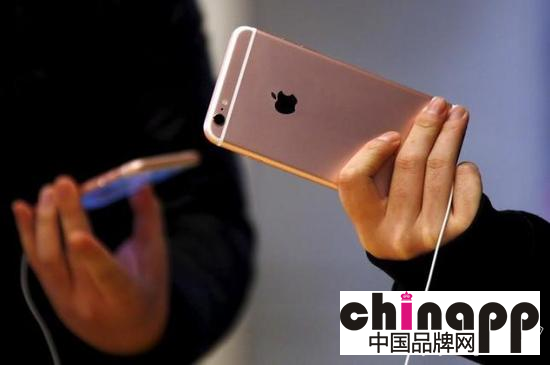 苹果该不该帮政府解锁iPhone？美法官也犯难了1