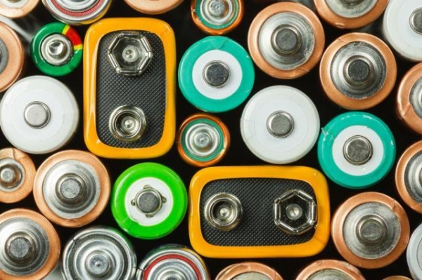 研究者开发出新型电池 比锂电池效率高出90%1