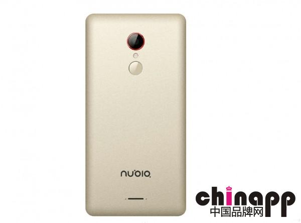 再续无边框设计：nubia Z11概念机曝光4