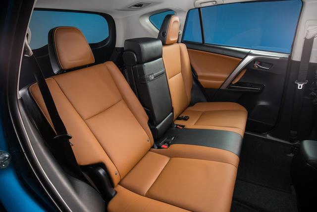 2016款丰田RAV4试驾体验 紧凑型SUV比较佳选择17