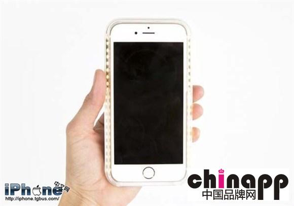 自拍必备利器！这款iPhone保护壳就是补光灯1