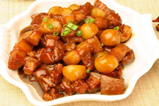 传统土豆烧肉