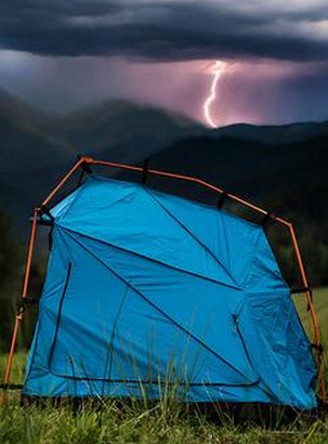闪电不惧怕 这顶帐篷可作避难所