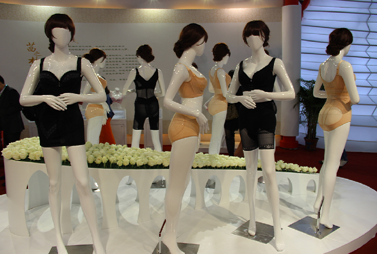 茜施尔内衣  梦享2014深圳国际品牌内衣展4
