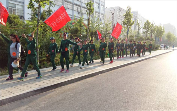 山东肥城市世纪星光幼儿园：在黑夜中赛跑 追逐黎明14