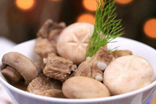蘑菇怎么做好吃：蘑菇炒肉片