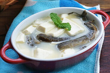酸菜泥鳅汤的做法