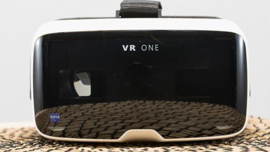 蔡司VR One评测 存在明显设计失误1
