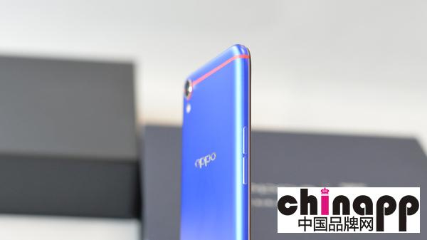 球迷站住！OPPO R9巴萨定制版亮瞎你6