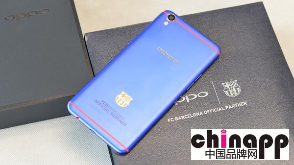 球迷站住！OPPO R9巴萨定制版亮瞎你1