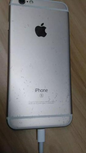  iPhone 6s被曝氧化掉漆 苹果：暂不能处理2