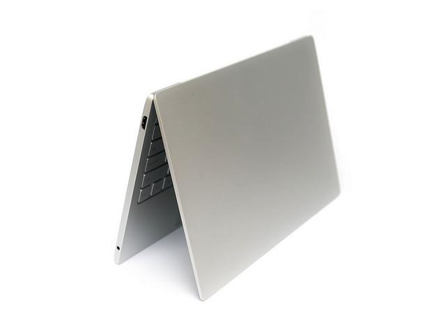 小米Air和苹果Macbook的超有趣专业比对！24