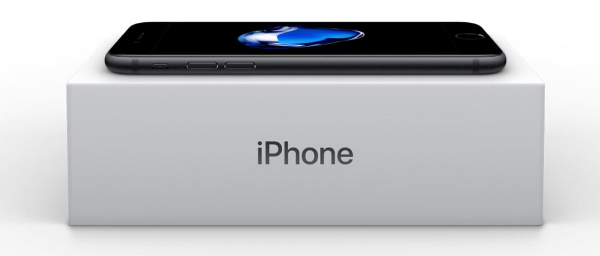 iPhone 7零售版提前亮相 亮黑版独享黑色盒子1