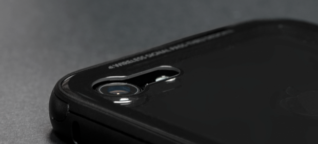 逼格兼具实用 首款为亮黑iPhone 7而生的玻璃壳6