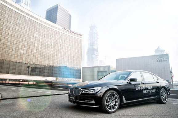 新BMW 7系携手李安全球首部120帧电影4