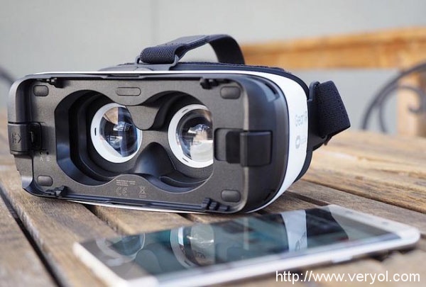 三星虚拟现实头盔Gear VR出货量达500万台!1