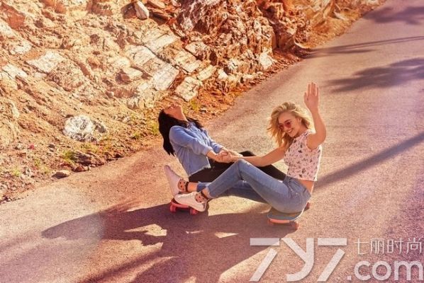 H&M释出2017 Loves Coachella 系列2