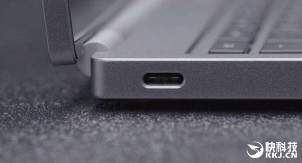 USB-C接口太无语：手机居然把充电宝充满！1