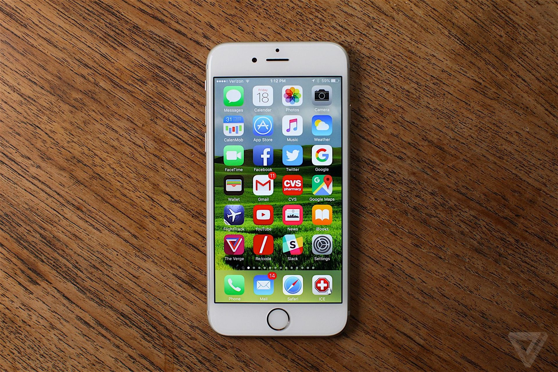 iPhone电池衰减降频门背后，傲慢的苹果将会追悔莫及！2