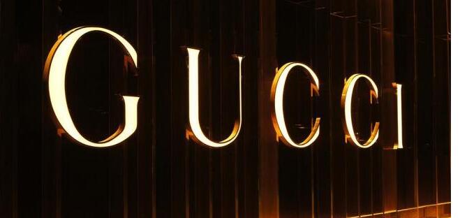 Gucci古驰成为2017年线上流量最好的奢侈品牌
