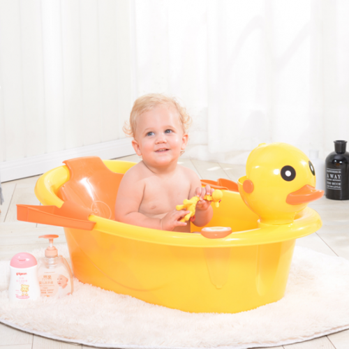 宝宝洗澡也需呵护：美乐鱼婴儿浴盆提供安全感