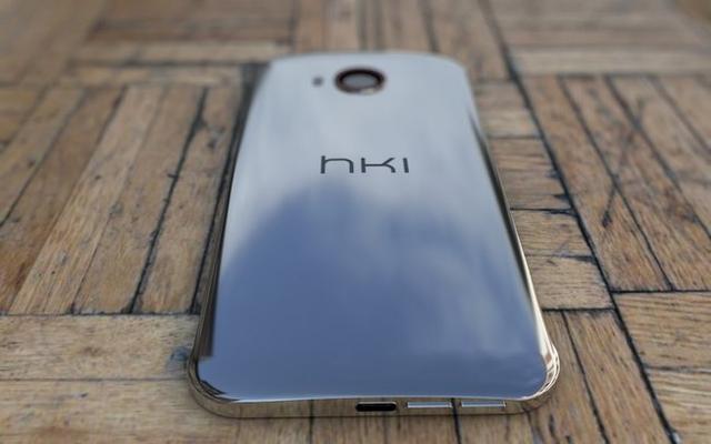 HTC Aero再曝概念设计 惊艳弧形机身